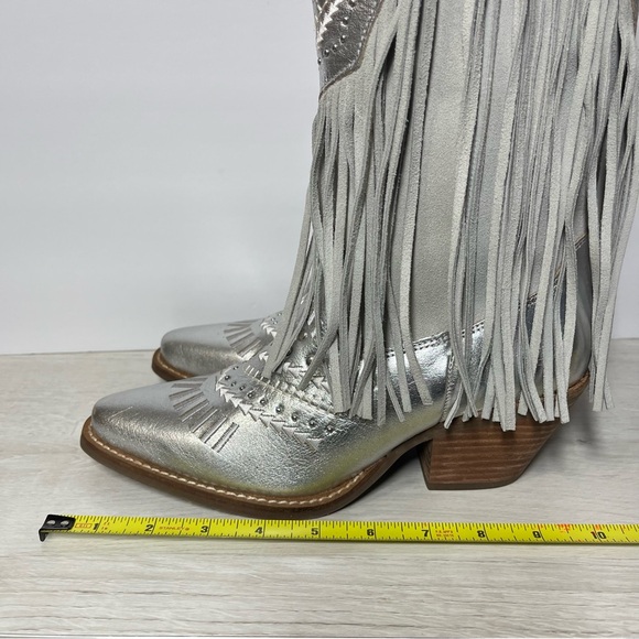 Dingo Gypsy Studded Fringe Metallic Snip Toe Cowboy Silver Boots 6M DI 737 - Picture 7 of 12